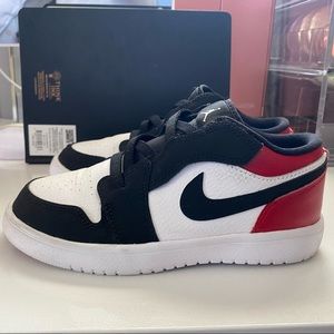 AIR JORDAN 1 LOW